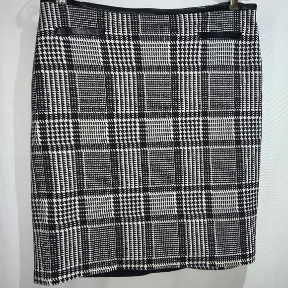 Talbots Petite houndstooth plaid pencil skirt 10P faux leather trim - Picture 1 of 5